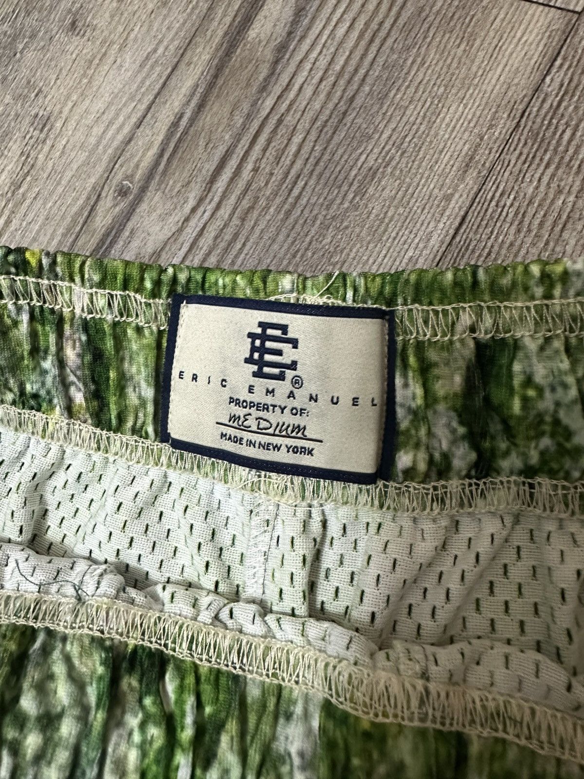 Eric Emanuel EE LAS VEGAS CAMO RELEASE Size US 32 / EU 48 - 3 Thumbnail