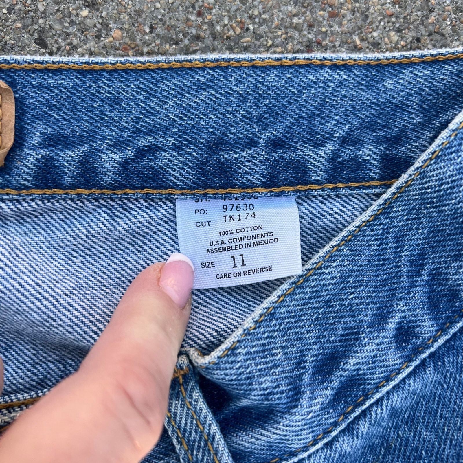 Vintage Vintage 90s Y2K Mudd side stripe boot cut flare jean Size 11 Size 30" / US 8 / IT 44 - 4 Thumbnail