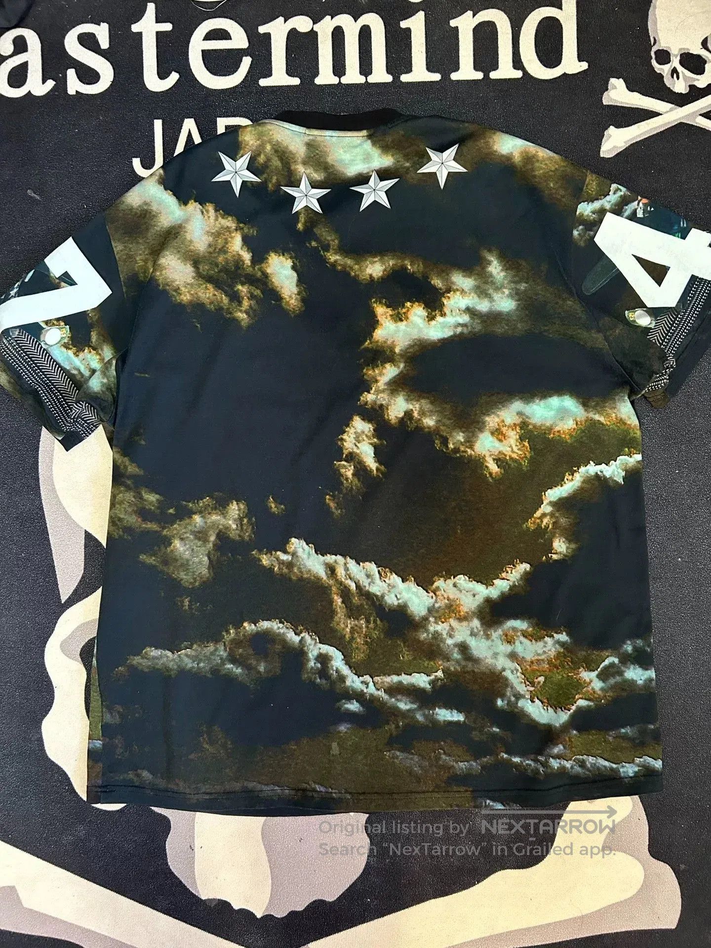 Givenchy Givenchy Green Airplane Short Sleeve T-shirt. Size US S / EU 44-46 / 1 - 5 Thumbnail