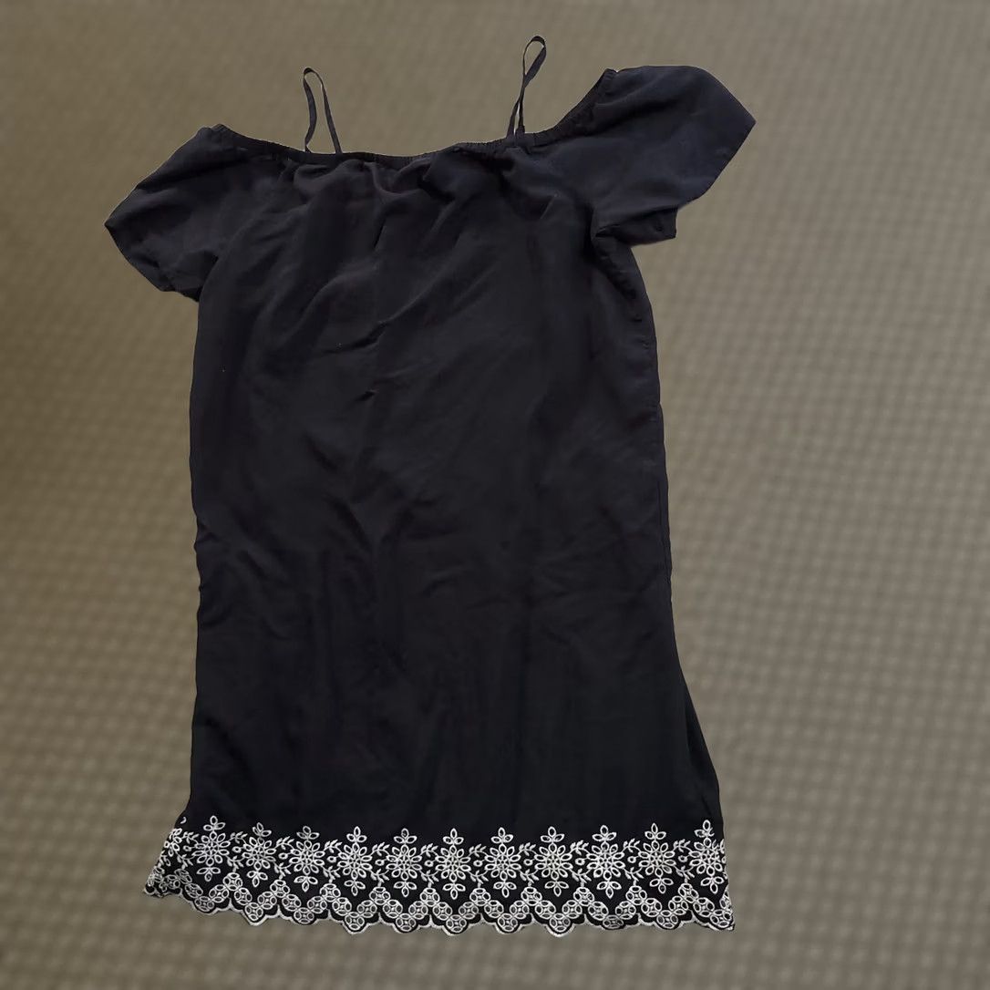 Old Navy Final Answer: Old Navy Floral Dress Small Black Spaghetti Strap Embroidery Pullover - Vintage - Womens Casual Style - Short Sleeve - Size S / US 4 / IT 40 - 1 Thumbnail