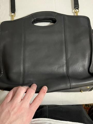 Coach Stylish Coach Shopper Black Leather Handbag Vintage Size ONE SIZE - 7 Thumbnail