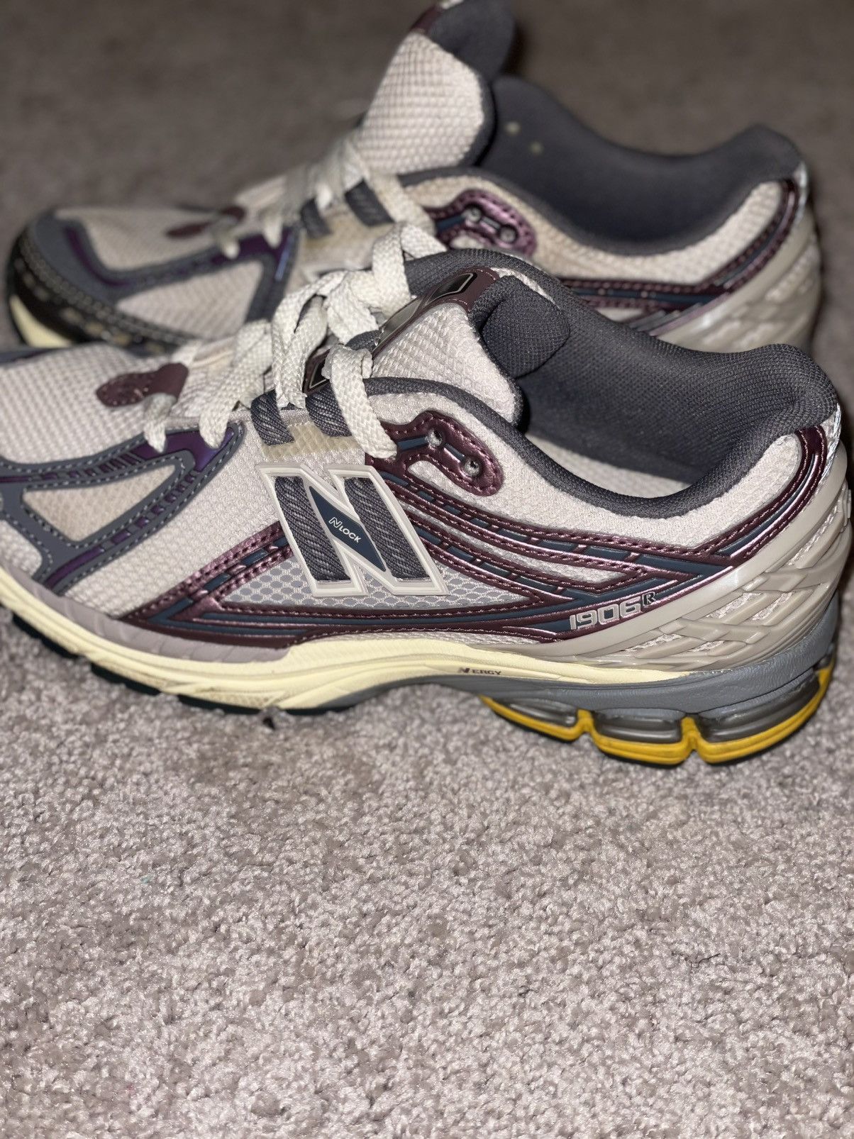 New Balance New Balance 1906R 'Licorice' Size US 7.5 / IT 37.5 - 2 Thumbnail