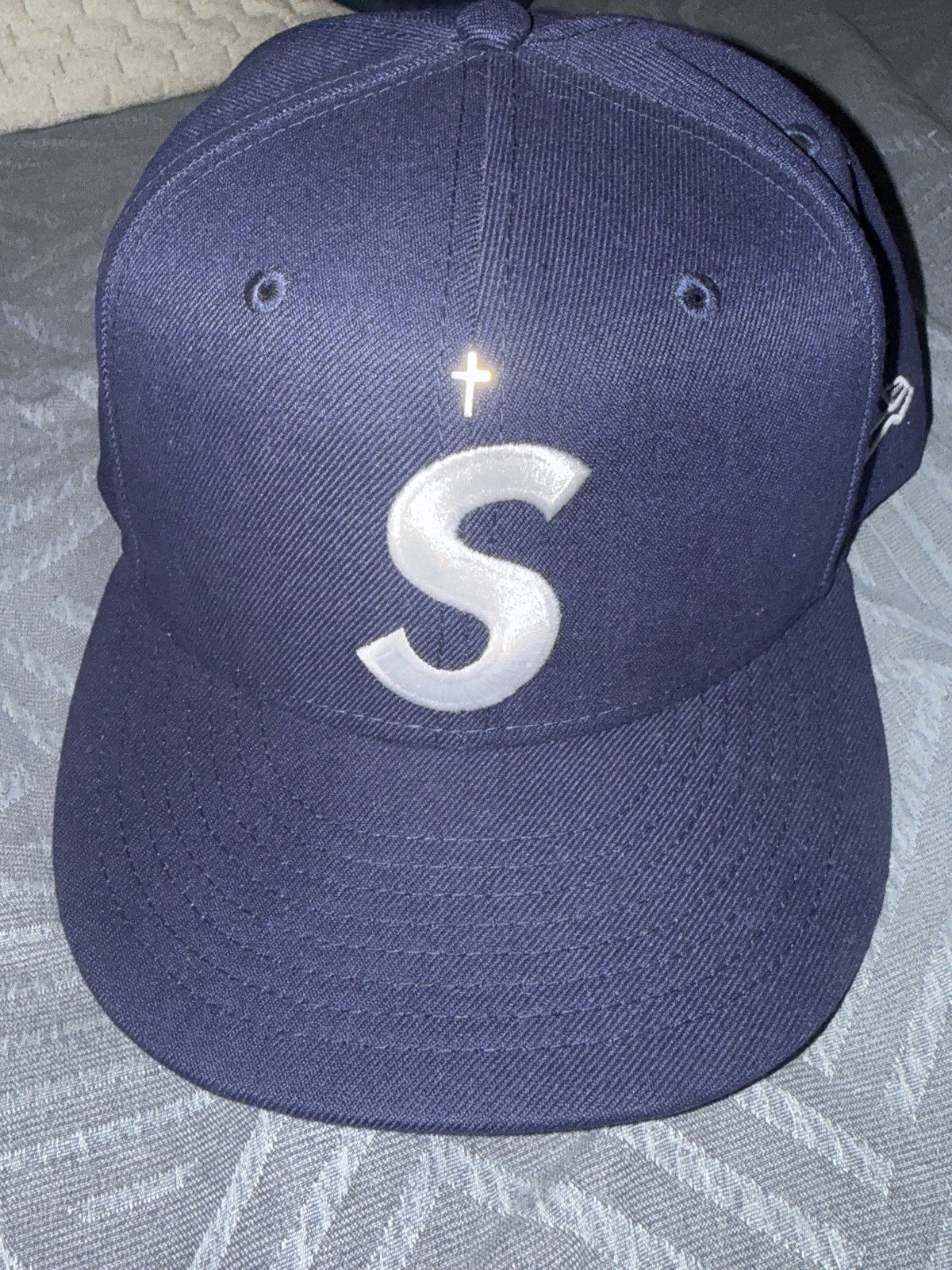 Supreme Supreme Gold Cross S Logo size 7 5/8 Size ONE SIZE - 1 Thumbnail