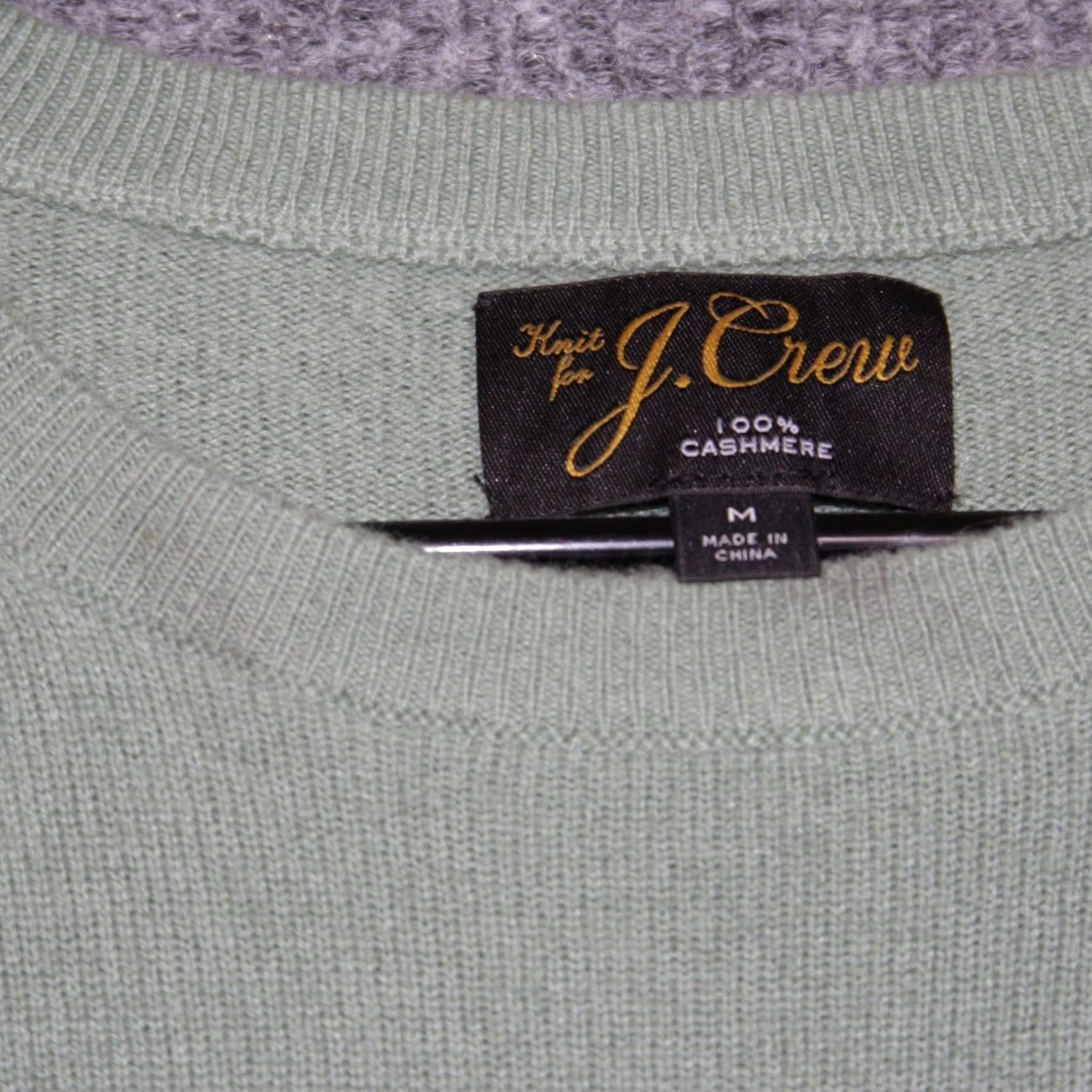 J.Crew VINTAGE? No. J. Crew Mens Crew Neck Cashmere Sweater Green Sage 100% Cashmere Size M Knit Size US M / EU 48-50 / 2 - 4 Thumbnail