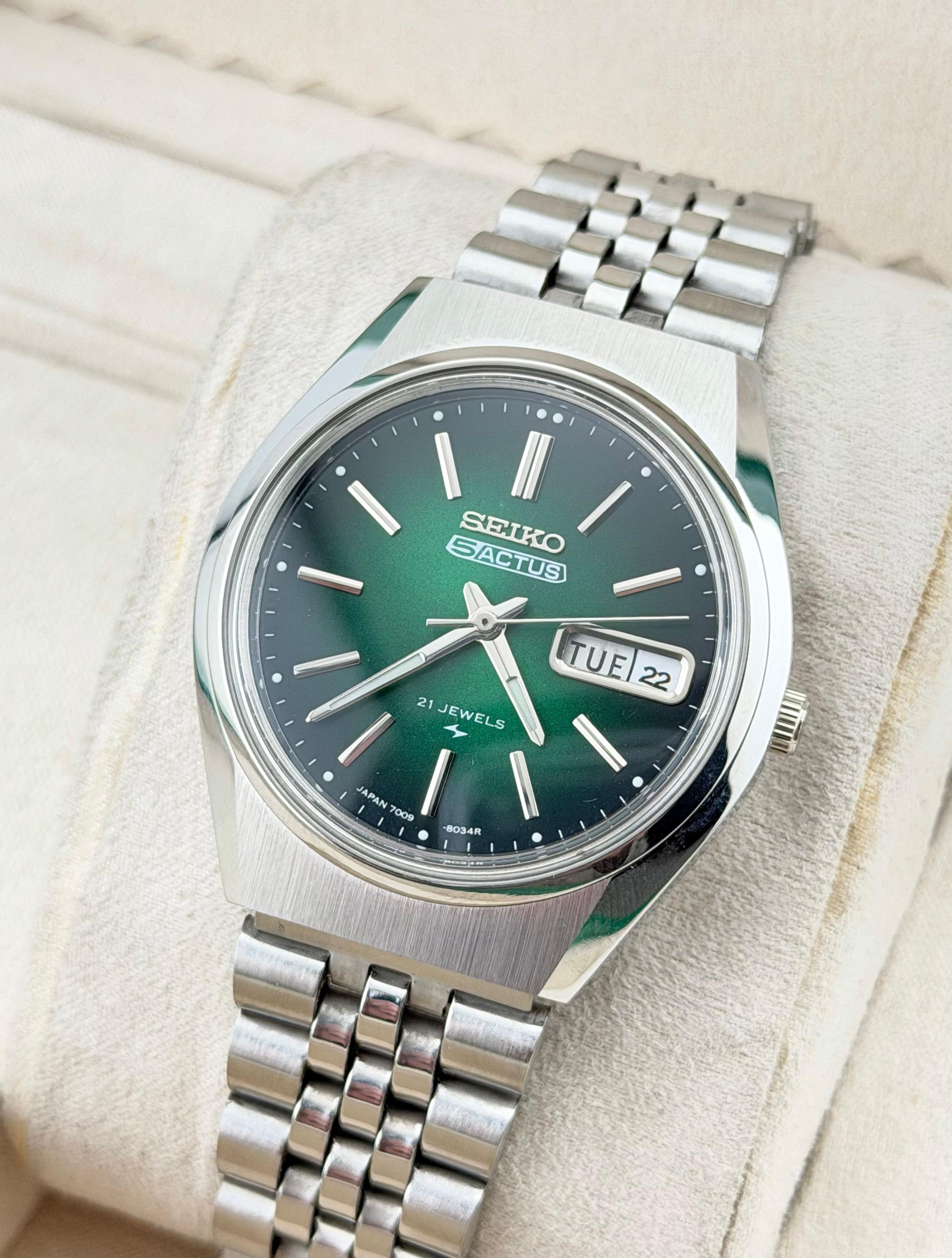Seiko Vintage Men's Wrist Automatic Watch|Green Dial Size 36 - 3 Thumbnail