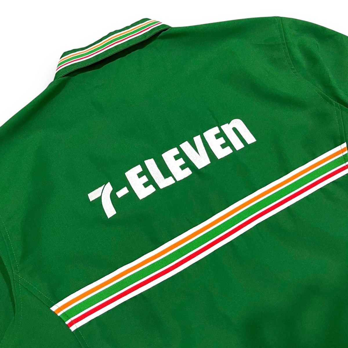 Japanese Brand × Uniform Wares 🇯🇵 VINTAGE 7 ELEVEN SPELLOUT EMBROIDERED UNIFORM ZIPPER SHIRT Size US L / EU 52-54 / 3 - 10 Thumbnail