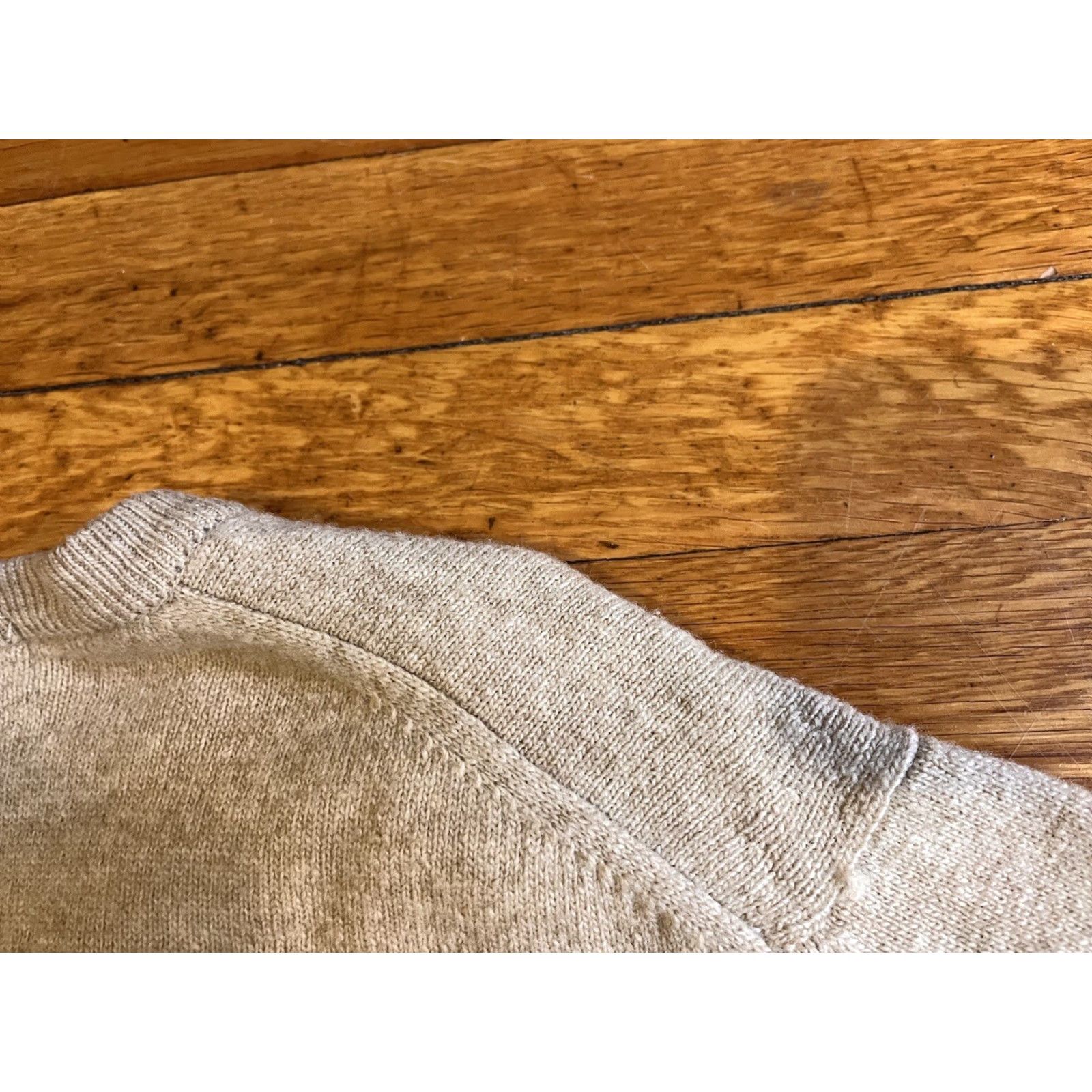 Vintage VINTAGE St Michael Sweater Mens 40 L Beige Wool V-Neck Pullover Knit Casual Long Sleeve Heavyweight Winter Size US L / EU 52-54 / 3 - 6 Thumbnail