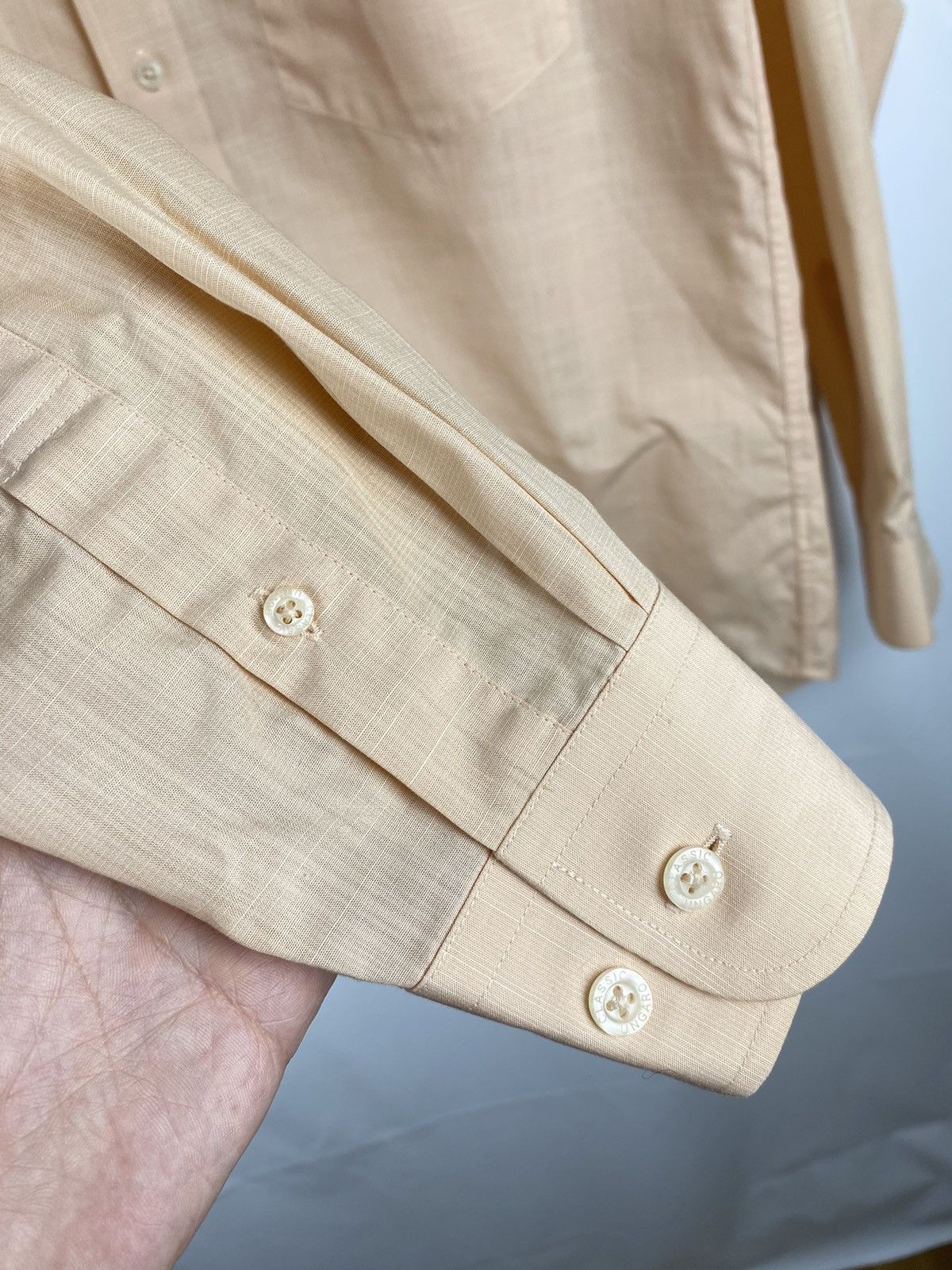 Ungaro Paris Ungaro Paris Men Shirt Button Up Cotton size 16 33 1/2 Size US M / EU 48-50 / 2 - 8 Thumbnail