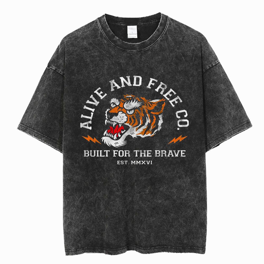 Japanese Brand Y2K Vintage Fierce Tiger Print Washed T-Shirt Size US L / EU 52-54 / 3 - 1 Thumbnail