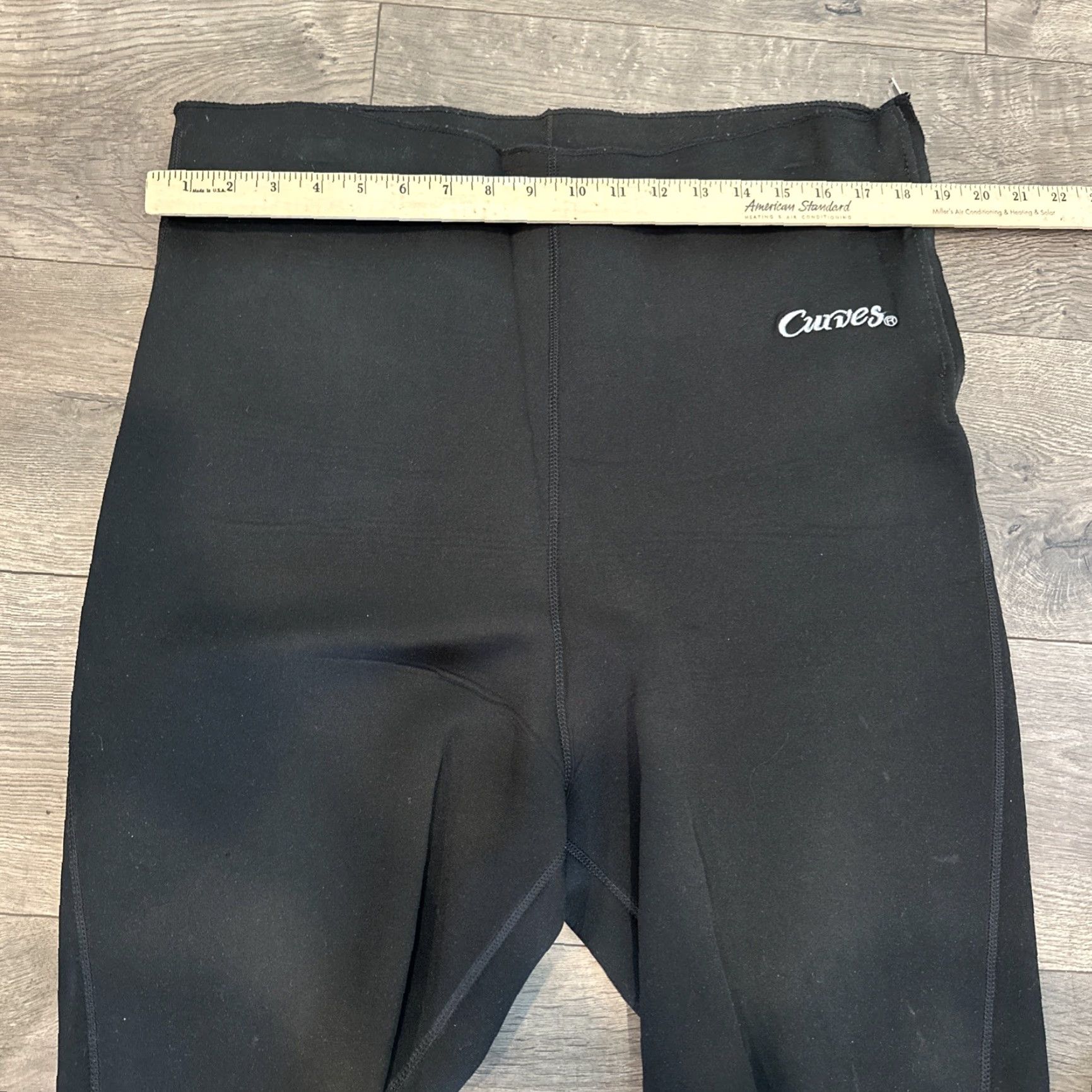 Vintage Curves Women's XL Black Polyester Foam Rubber Workout Training Shorts Compression Zip Regular Activewear Gym & Training Size 40" / US 18 - 4 Thumbnail