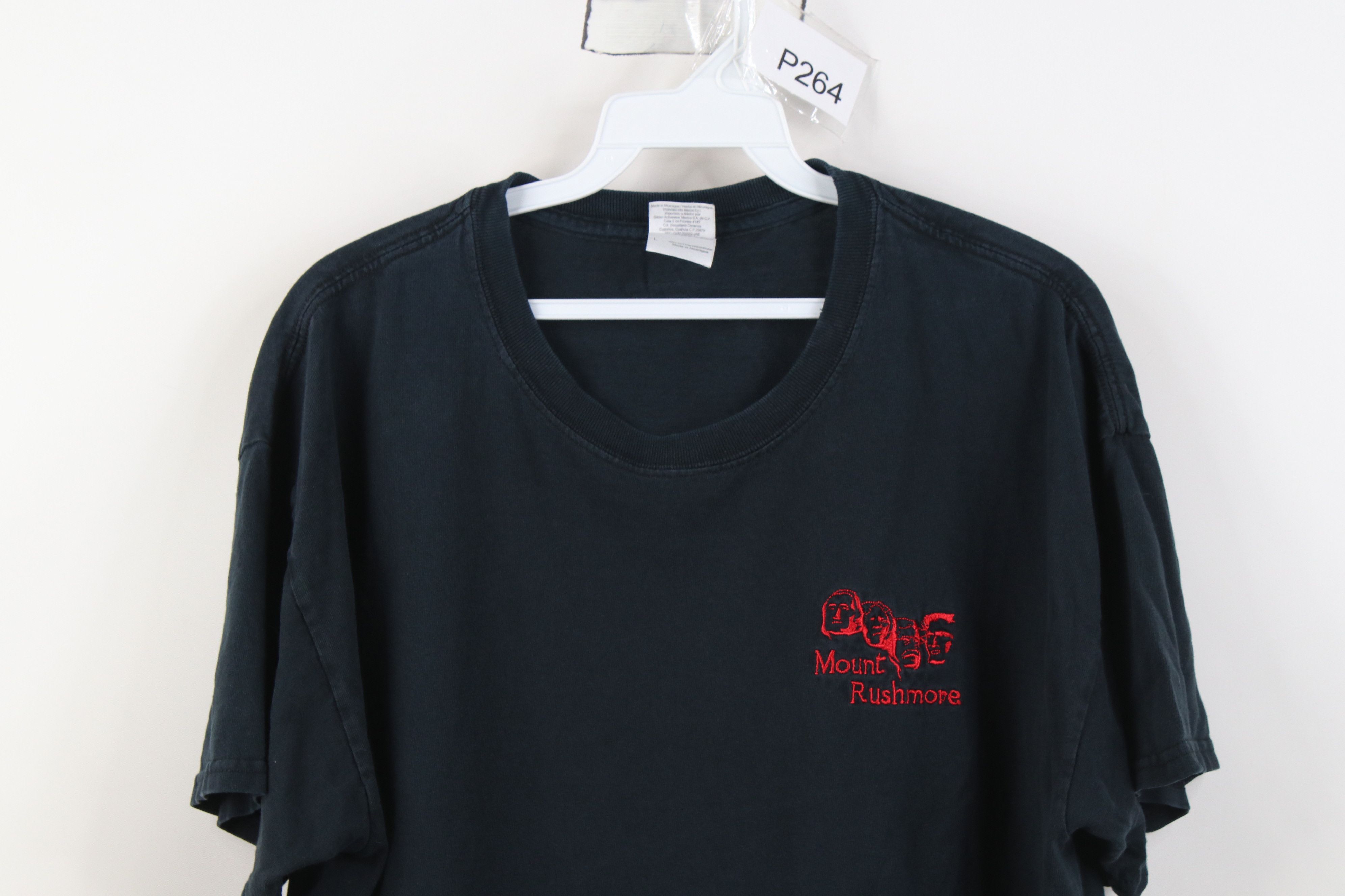 Vintage Vintage Y2K Mount Rushmore Monument Short Sleeve T-Shirt Size US L / EU 52-54 / 3 - 2 Thumbnail