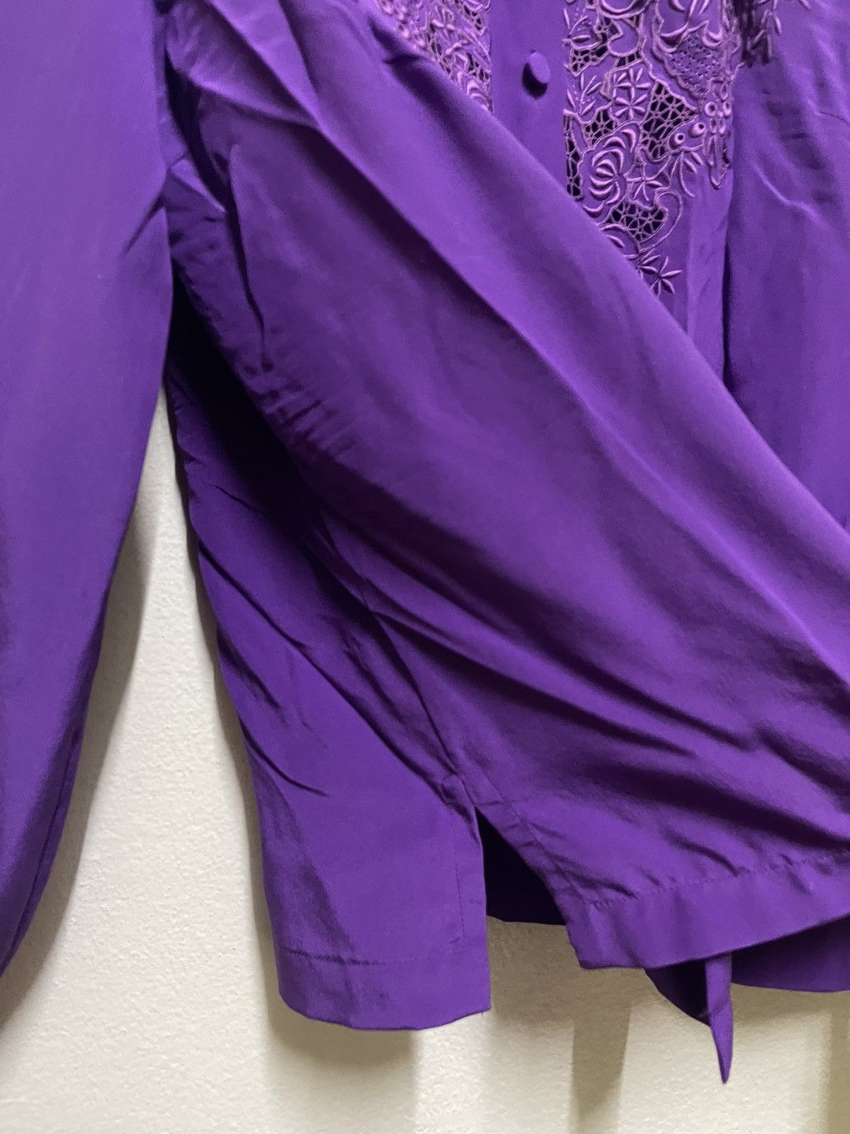 Comme des Garcons Comme des Garcon Hand Embroidered Silk Shirt Size S / US 4 / IT 40 - 4 Thumbnail