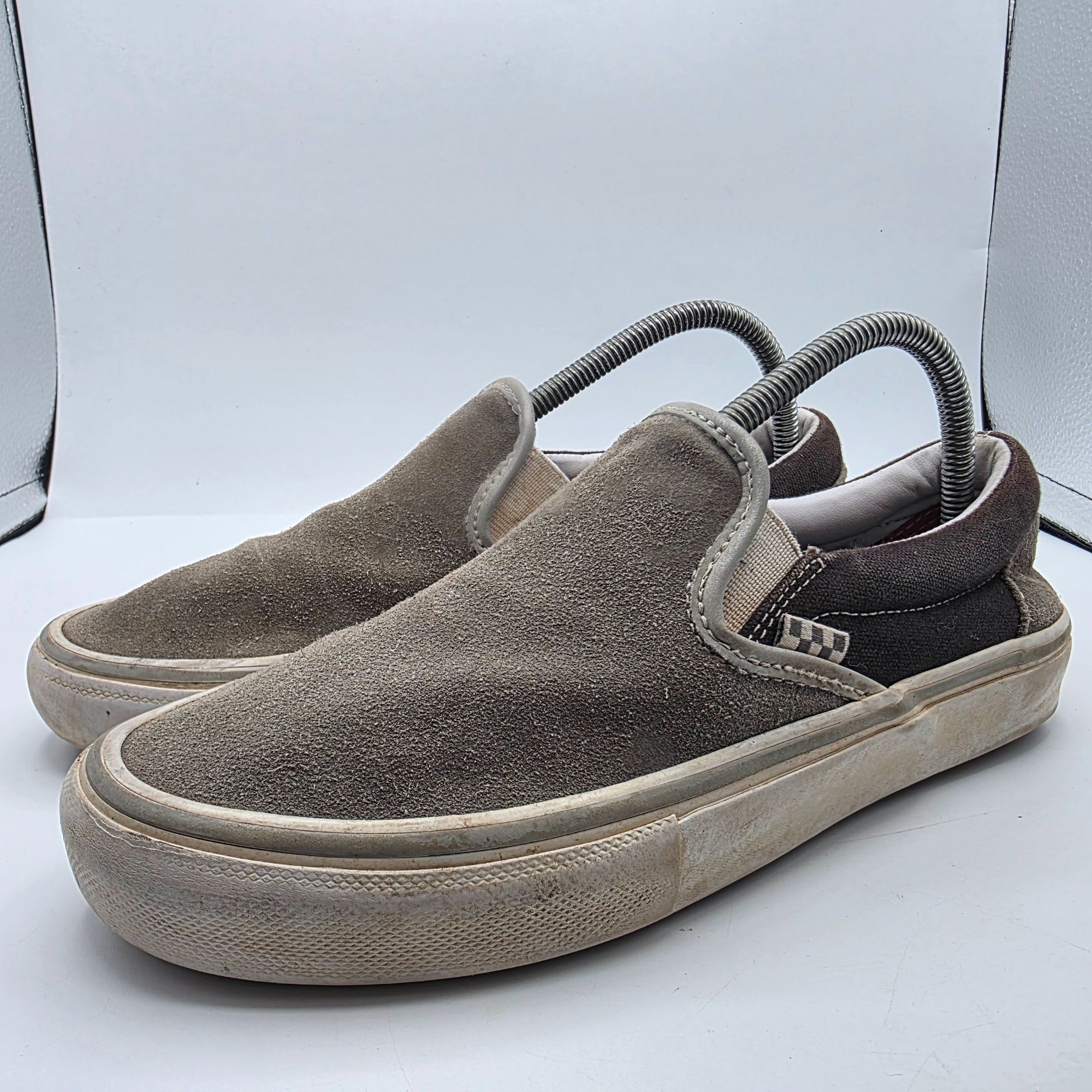 Vans Vans Slip On Skate Shoes Mens Size 8 Gray Casual Walking Sch Size US 8 / EU 41 - 4 Thumbnail