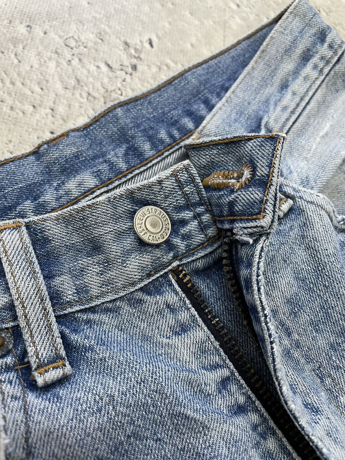 Levi's Levi’s blue jeans faded washed 90s from Japan selvage Size US 28 / EU 44 - 6 Thumbnail