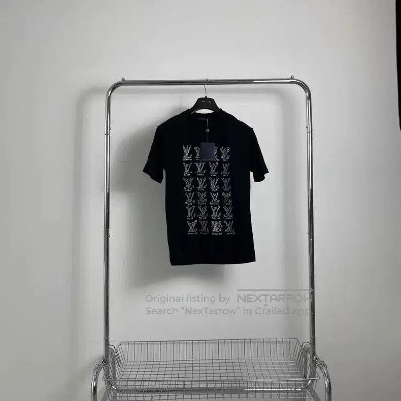 Louis Vuitton Louis Vuitton 24 Grid Short Sleeve Shirt. Size US L / EU 52-54 / 3 - 1 Thumbnail