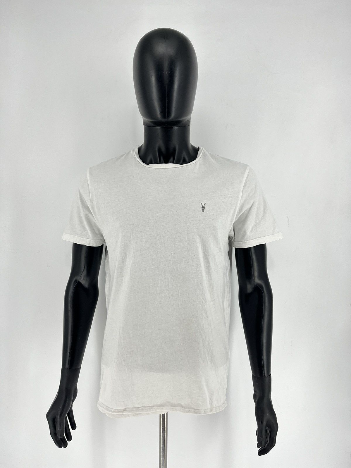 Allsaints Vintage Y2K Allsaints T-shirt luxury sportswear size M Size US M / EU 48-50 / 2 - 2 Thumbnail