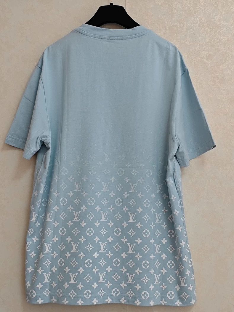 Louis Vuitton Louis Vuitton Light Blue Gradient Print Short Sleeve 2501-N Size US L / EU 52-54 / 3 - 2 Thumbnail