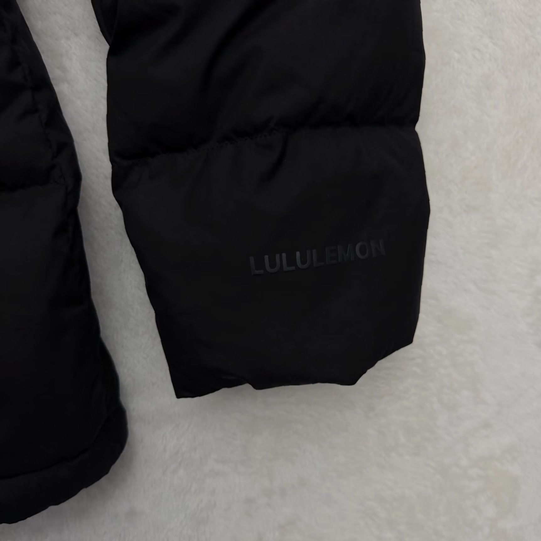 Lululemon Lululemon Jacket Womens 10 Black Down Puffer Insulated Full Zip Warm Winter Regular Zip Size L / US 10 / IT 46 - 5 Thumbnail