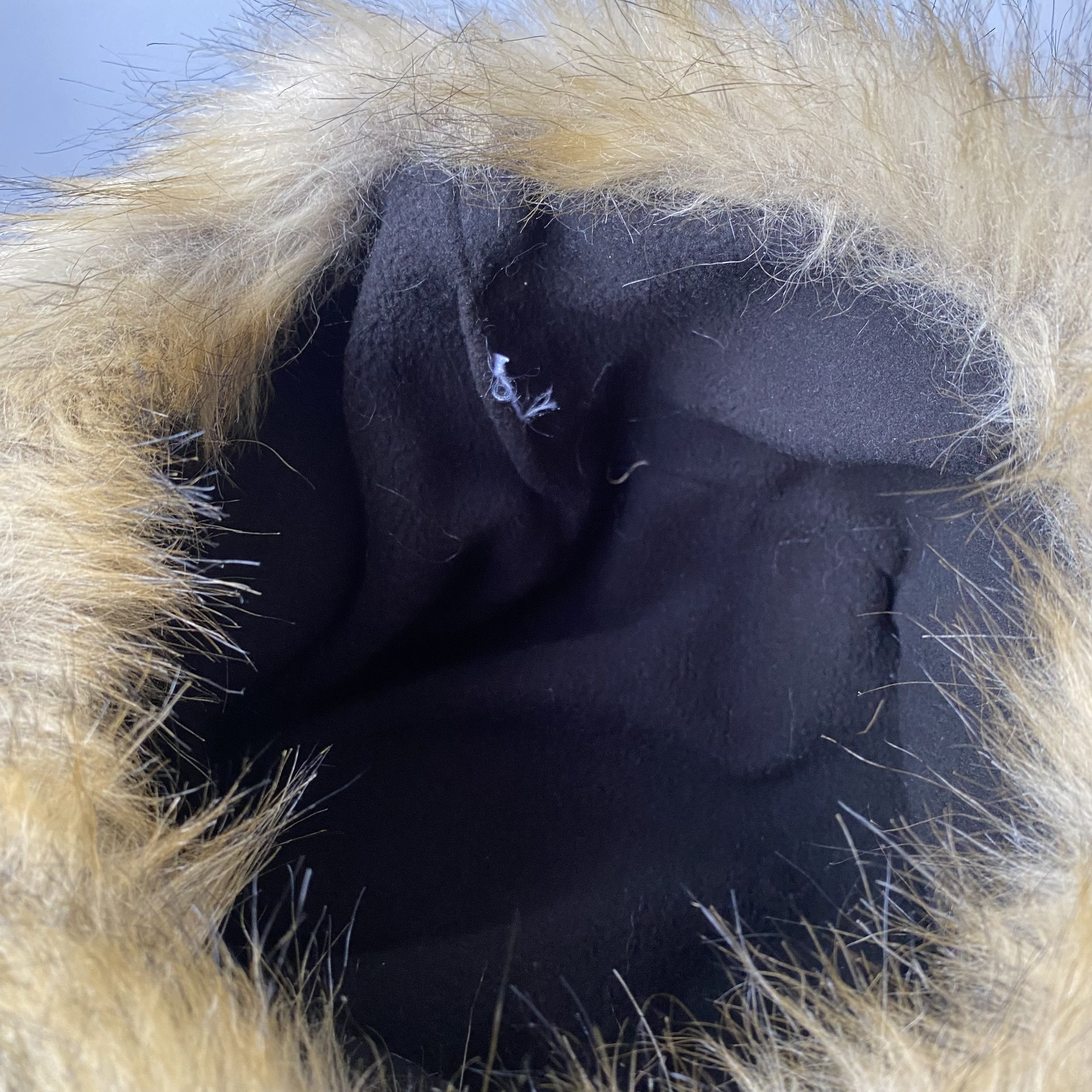 If Six Was Nine Vintage 90s Fluffy Faux Fur Winter Hat Y2k Oldmoney Size ONE SIZE - 6 Thumbnail