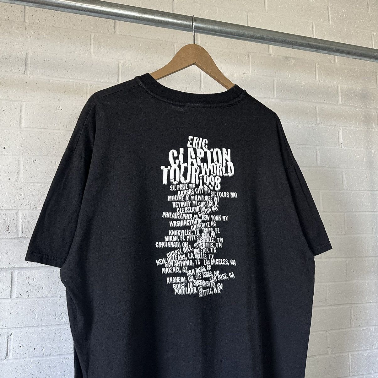Vintage Eric Clapton 1998 World Tour T-Shirt Size US XL / EU 56 / 4 - 5 Thumbnail