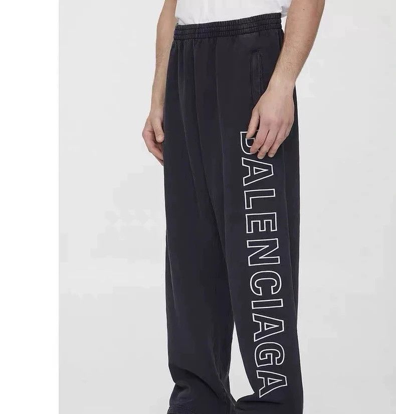 Balenciaga Balenciaga size L Pants, sports and leisure style, large l Size US 27 - 8 Thumbnail