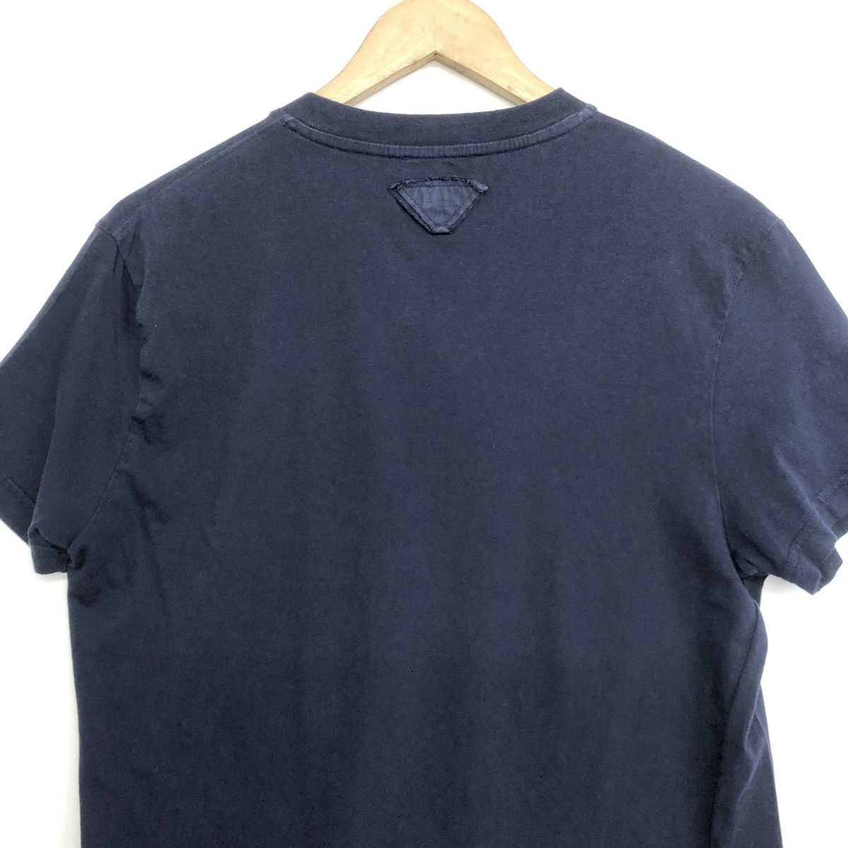 Prada Prada V Neck Plain T-shirt Size US S / EU 44-46 / 1 - 11 Thumbnail