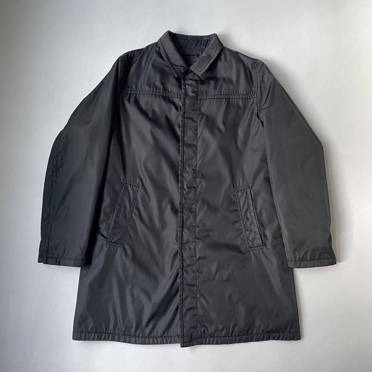 Prada A/W 11 Black Nylon Mac Zip Overcoat Size US L / EU 52-54 / 3 - 1 Thumbnail