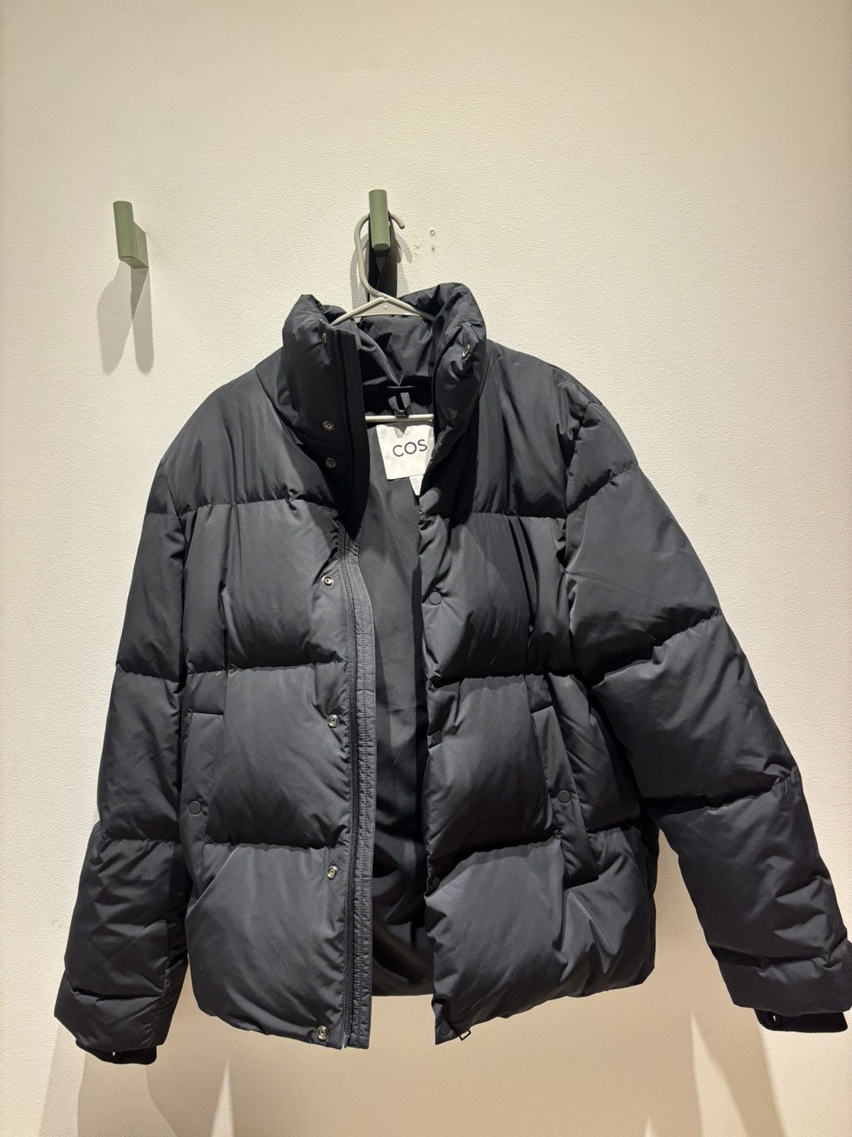 Cos Cos down short puffer black Size US S / EU 44-46 / 1 - 1 Thumbnail