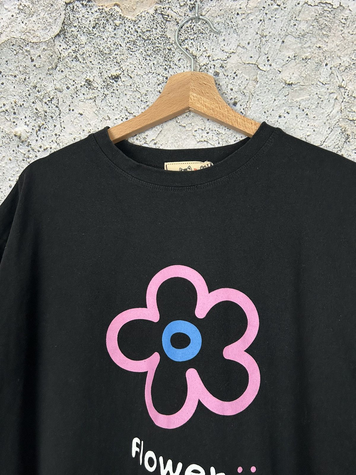 Vintage Vintage Flowers Graphic Tee 90s Boxy Hype Streetwear Size US L / EU 52-54 / 3 - 3 Thumbnail