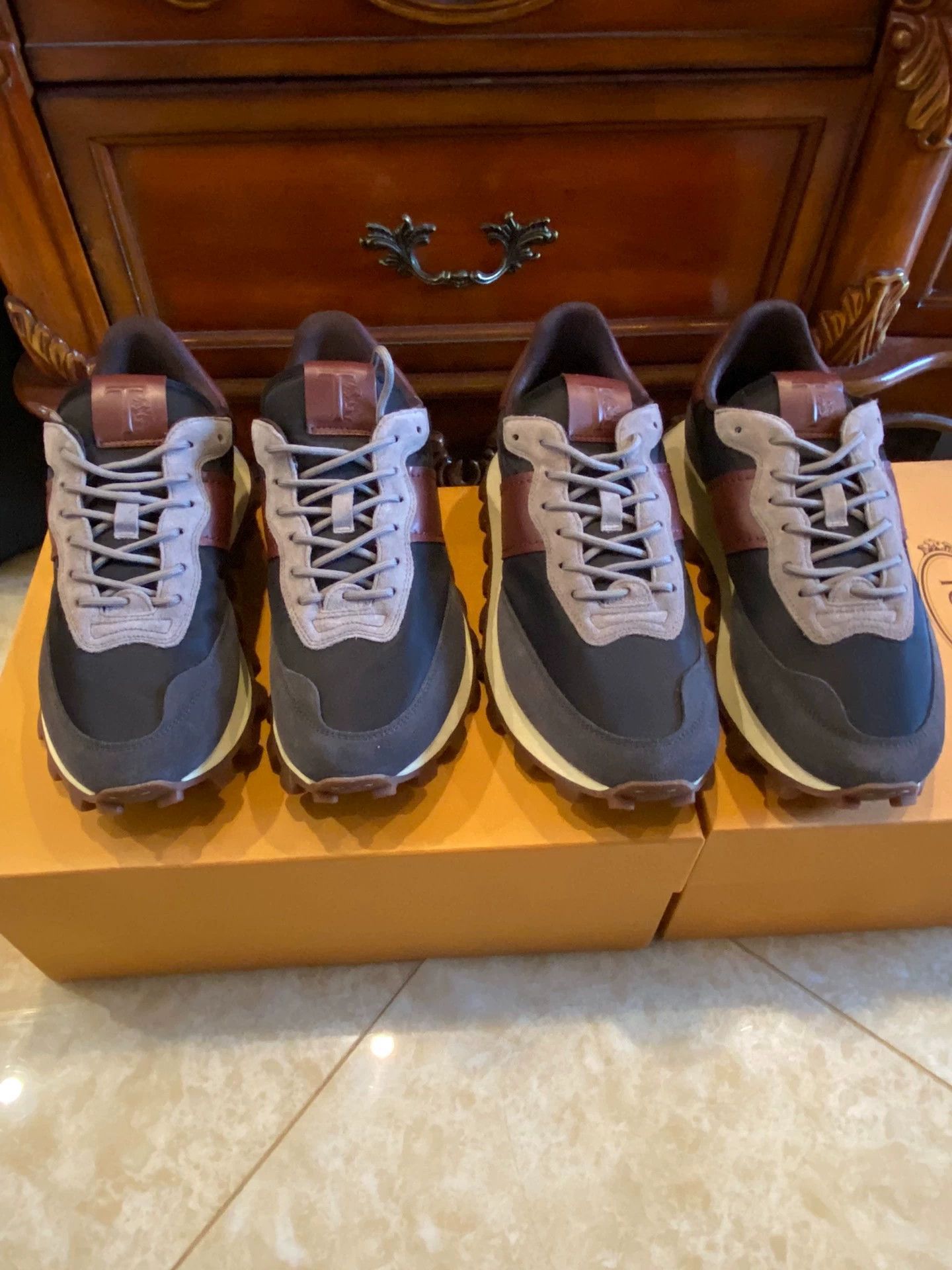 Tod's TOD'S Gommino US 7-8 Size US 7 / EU 40 - 5 Thumbnail