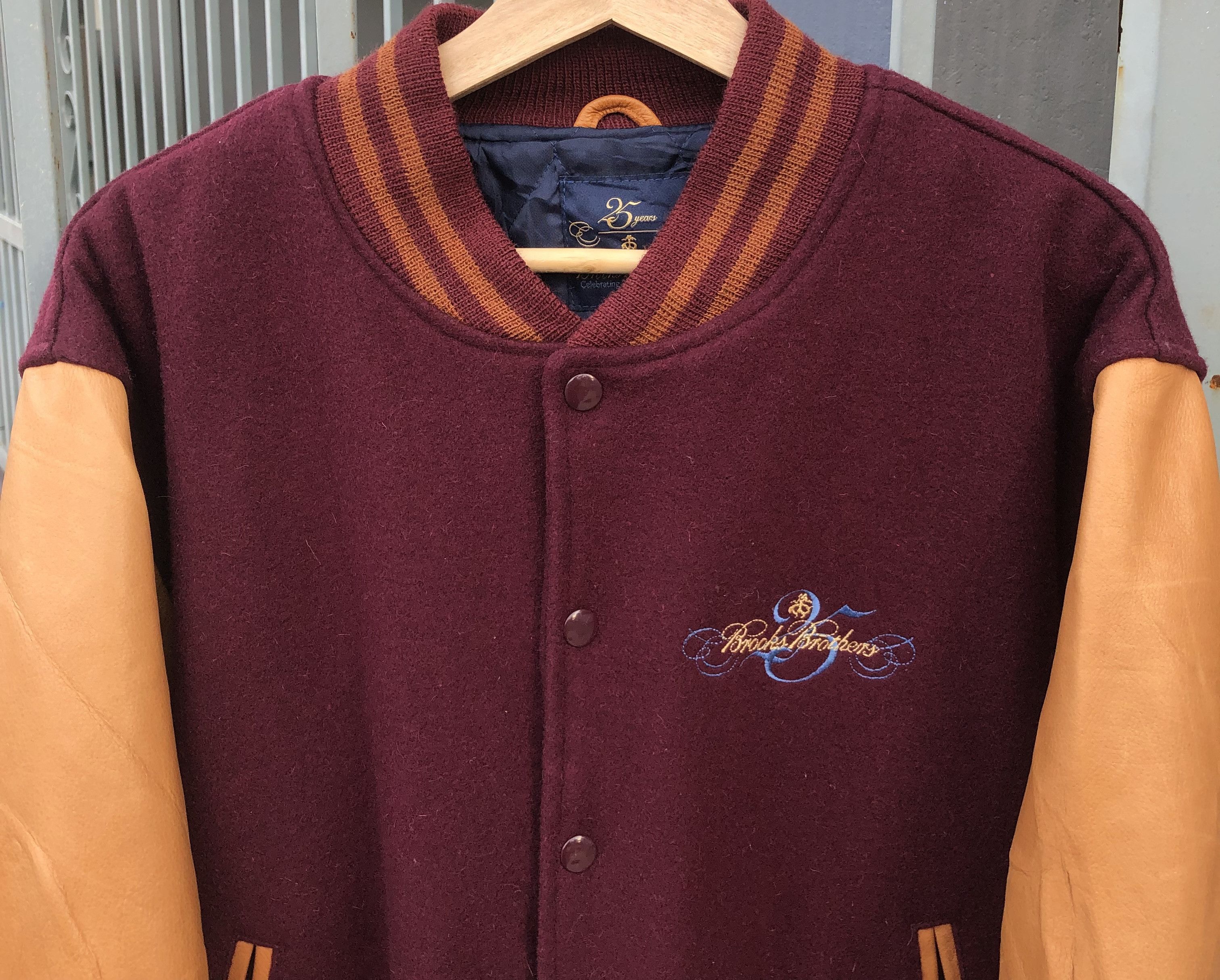 Brooks Brothers Brooks Brothers Cow Leather Sleeve Varsity Jacket Size US S / EU 44-46 / 1 - 5 Thumbnail