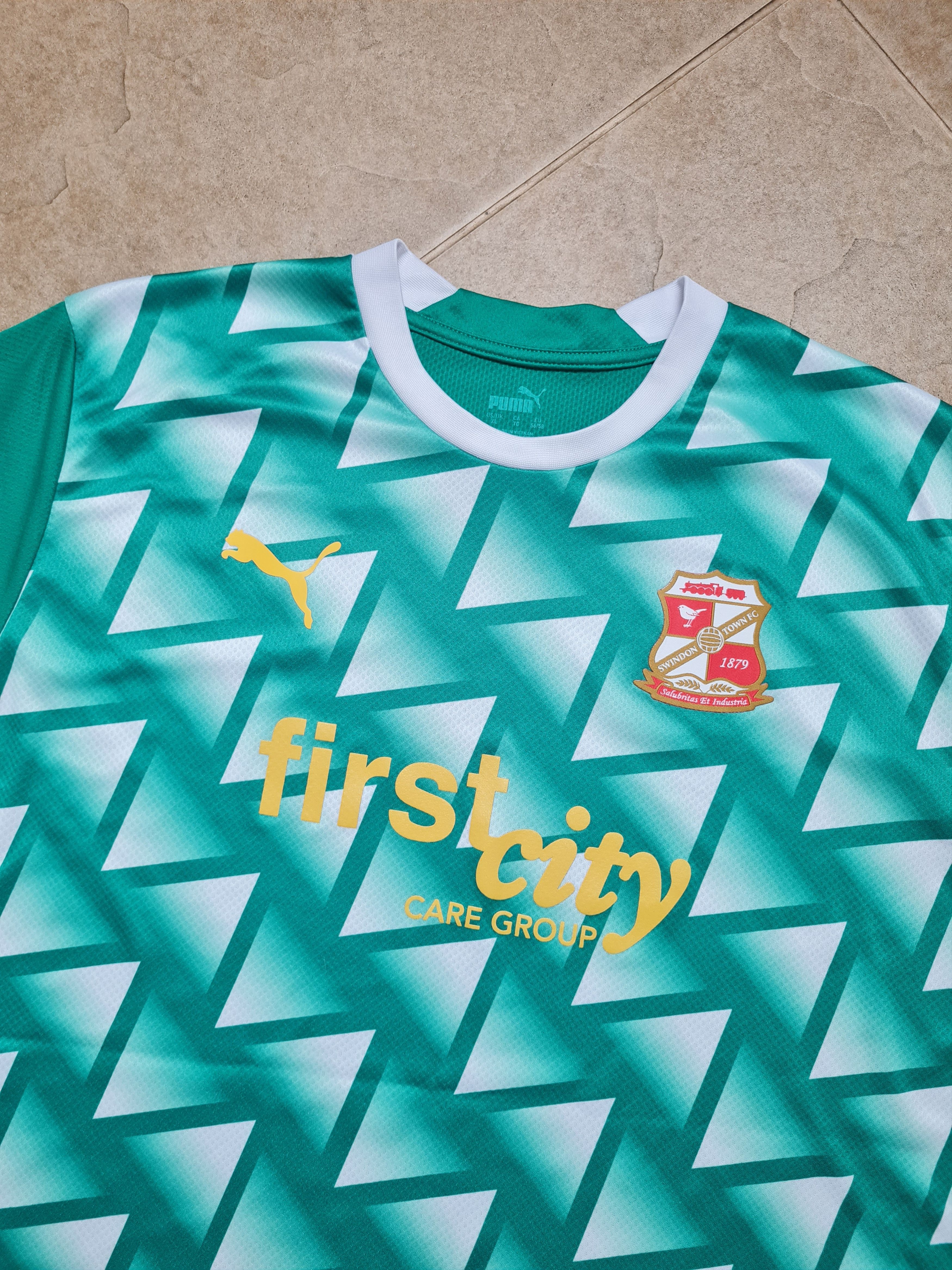 Puma Swindon Town 2022-23 Third Football Shirt Puma Retro Green Size US XL / EU 56 / 4 - 17 Thumbnail