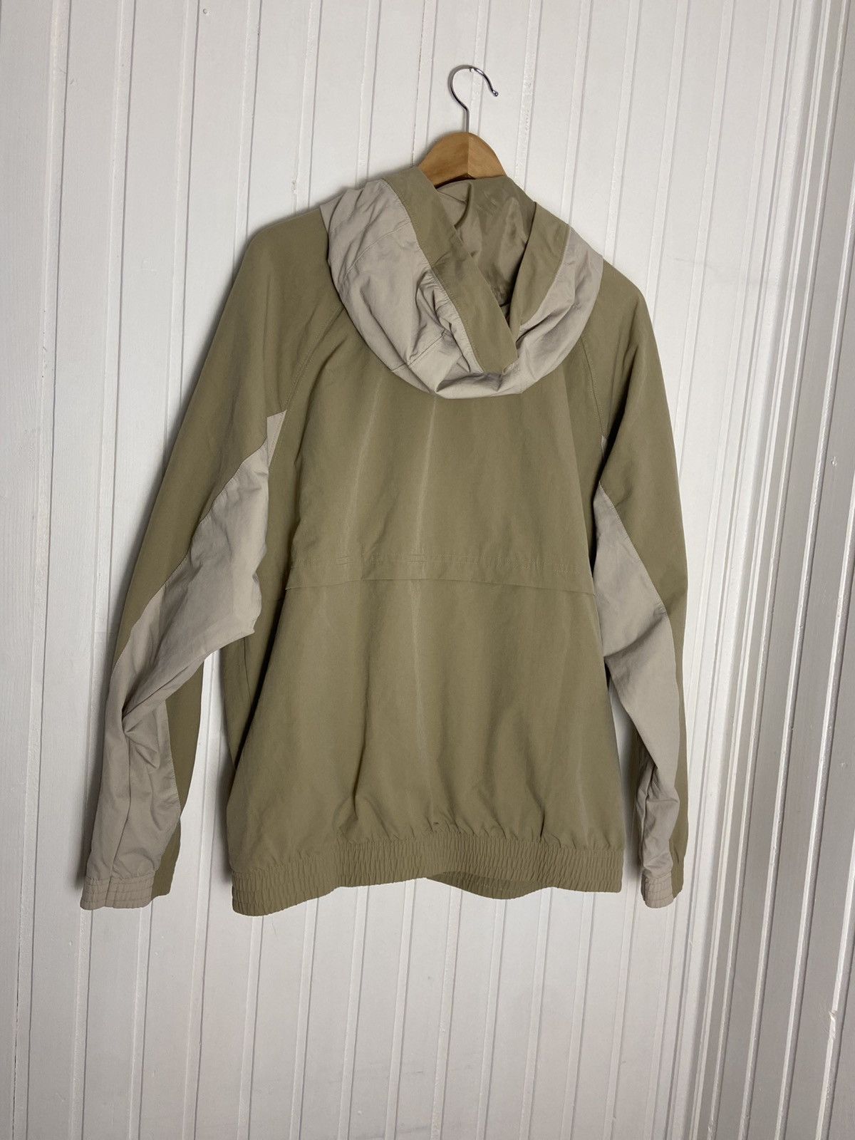 Nike New Nike Air Max Woven Jacket Size M Rare Stone Size US M / EU 48-50 / 2 - 8 Thumbnail