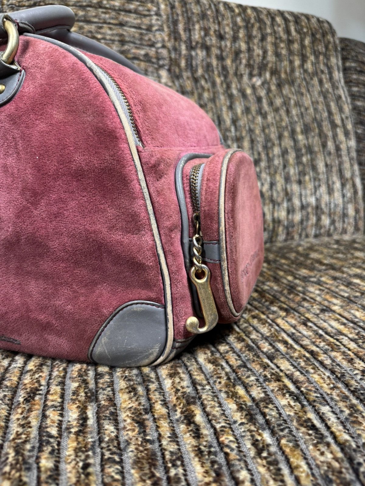 Juicy Couture Jeans VTG JUICY COUTURE RARE Y2K Pink Velvet Pet Carrier Handbag Size ONE SIZE - 3 Thumbnail