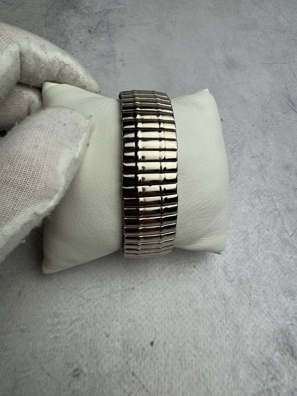Japanese Brand × Vintage Q&Q Futuristic Watch Vintage Size ONE SIZE - 3 Thumbnail