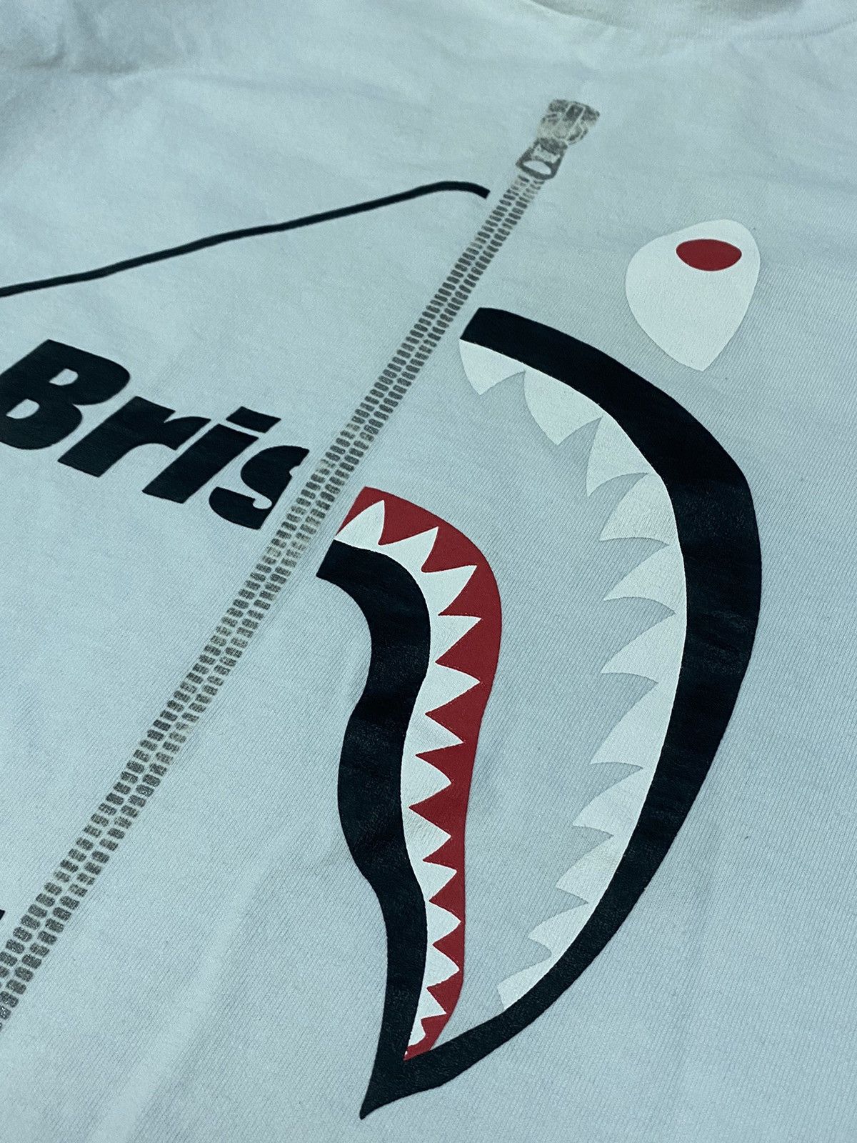 Bape × F.C.R.B Bape F.CR.B. shark zip t-shirt Size US M / EU 48-50 / 2 - 4 Thumbnail