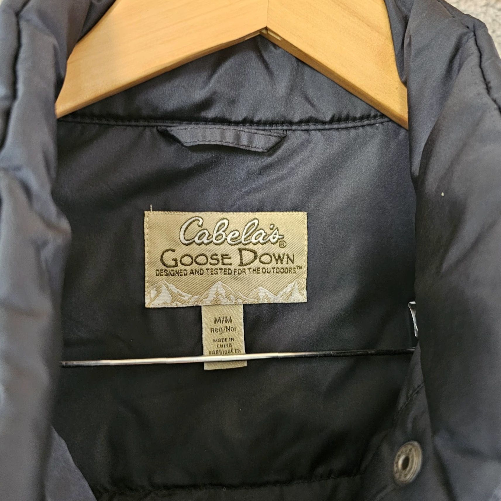 Vintage Cabela's Vest Mens M Black Puffer Snap Quilted Down Outdoor Warm Jacket? Size US M / EU 48-50 / 2 - 2 Thumbnail