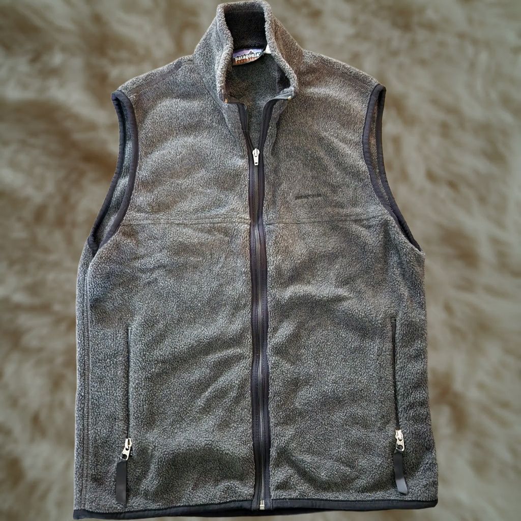Patagonia VINTAGE Patagonia Synchilla Fleece Vest Mens Medium Gray Full Zip Made In USA Size US M / EU 48-50 / 2 - 1 Thumbnail