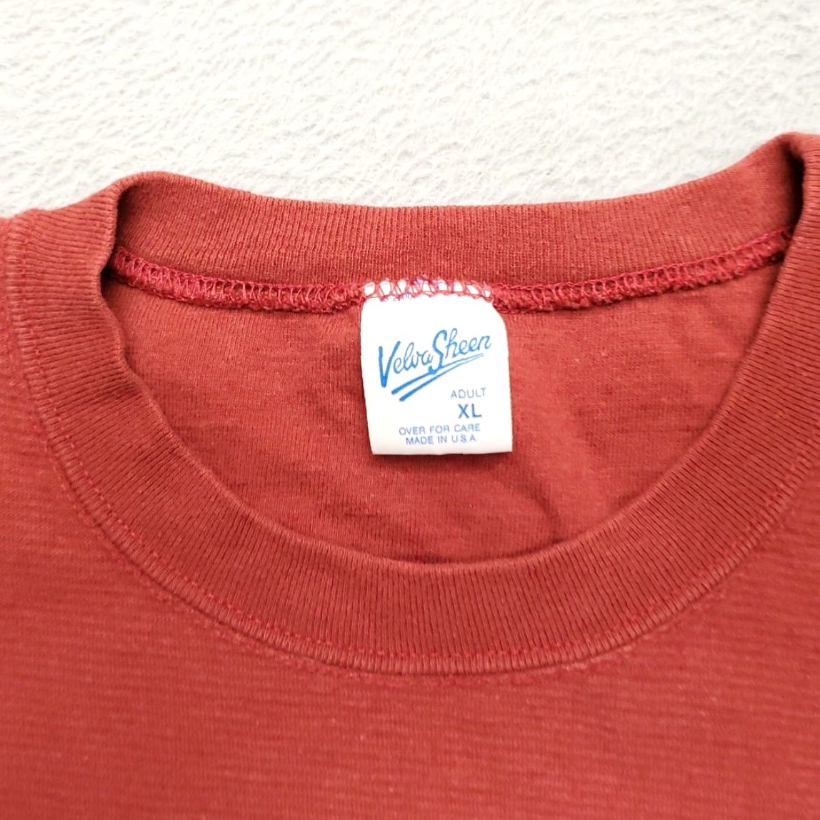 Velva Sheen VINTAGE Velva Sheen T Shirt Mens XL Red Looney Tunes Bugs Bunny Taz Sylvester USA Made Mens XL Red Size US XL / EU 56 / 4 - 4 Thumbnail