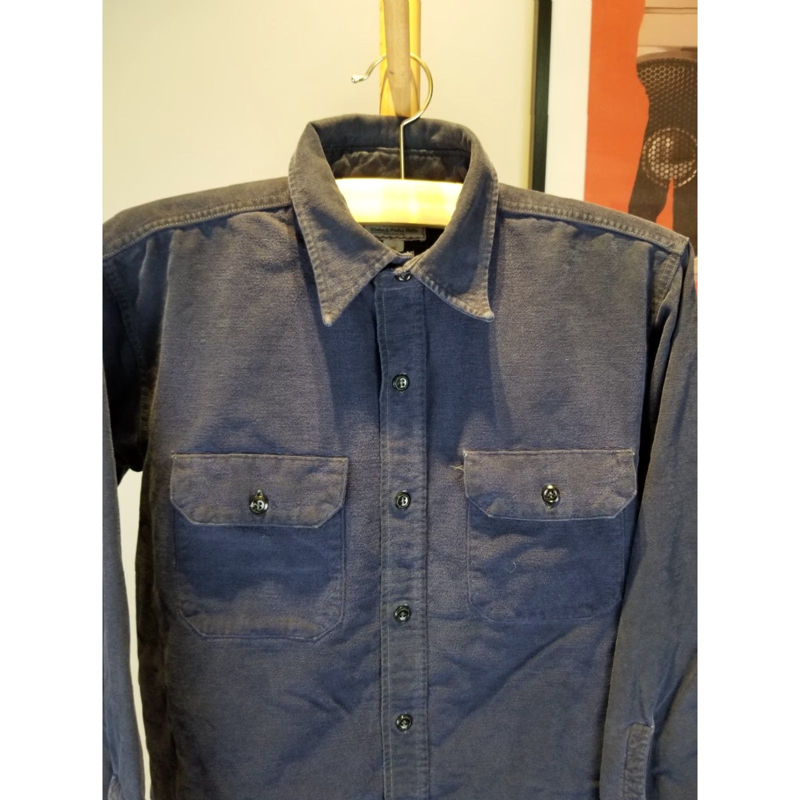 Vintage VINTAGE Woolrich GUSSET NAVY CHAMOIS WORK SHIRT SZ 16 SHIRT Mens Long Sleeve 50's Richmeister Cross Shoulder 18in Chest 23in | 27in Top to Bottom Size US L / EU 52-54 / 3 - 2 Thumbnail