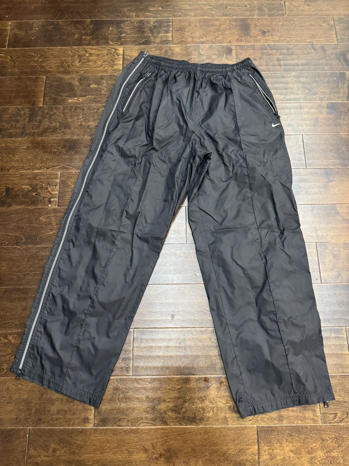 Nike Vintage Nike Full Zip Sweatpants Size US 36 / EU 52 - 1 Thumbnail