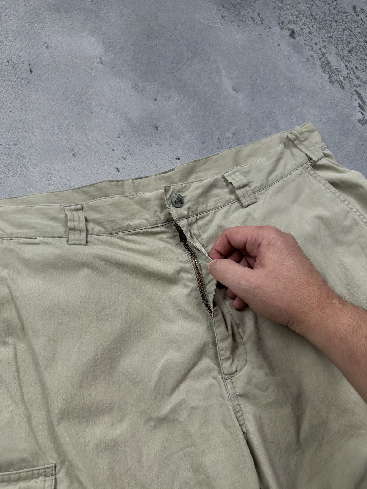 Nike ACG 90s Nike ACG Cargo Shorts 00s Vintage Hiking y2k Outdoor Size US 36 / EU 52 - 10 Thumbnail