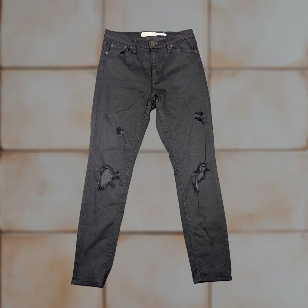Free People VINTAGE? No, not vintage. Free People Jeans Womens 28 Black Hi Rise Distressed Skinny Stretch Denim Ripped Size 28" / US 6 / IT 42 - 1 Thumbnail