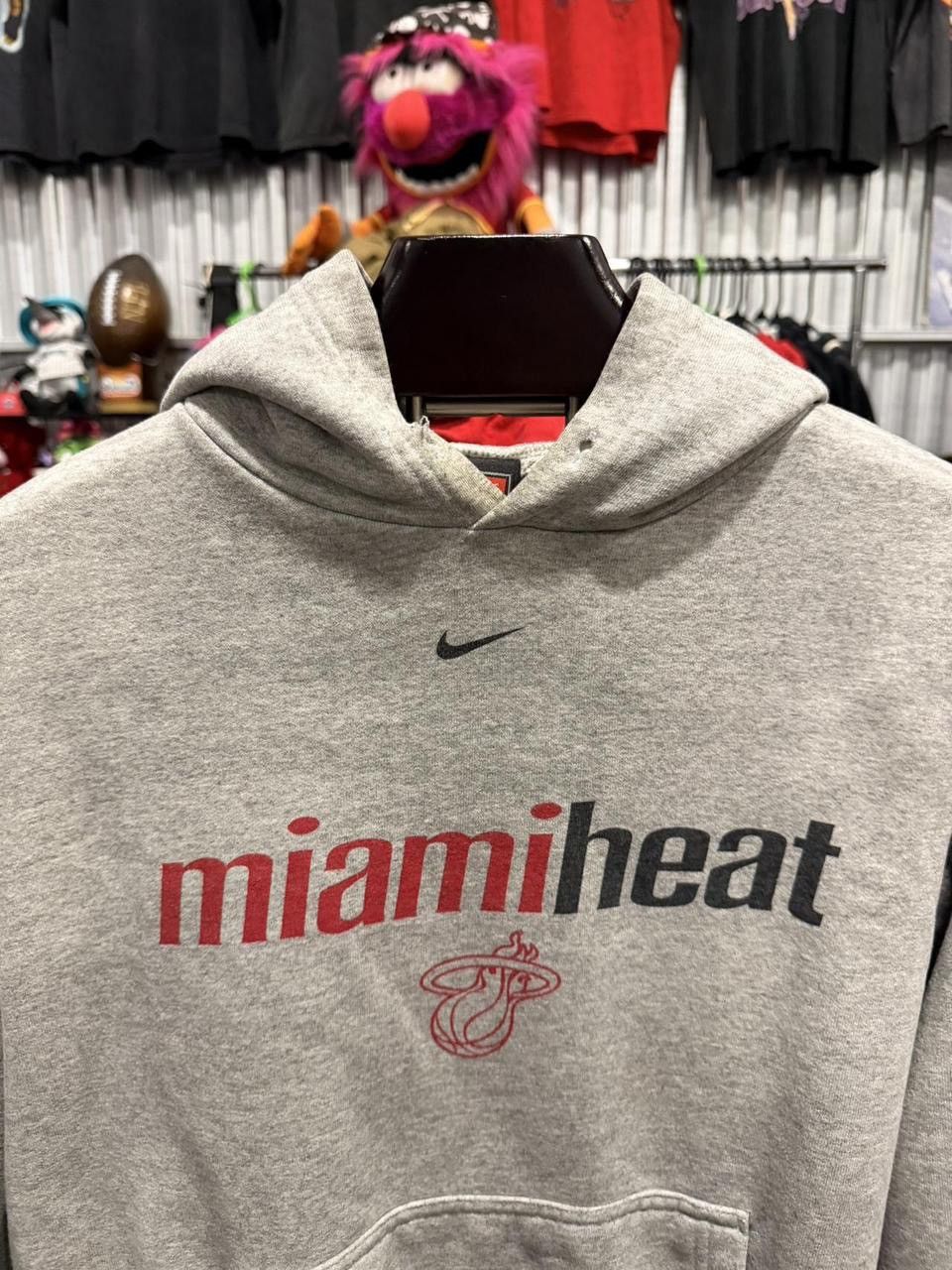 Nike Y2K Vintage Nike Center Swoosh Miami Heat Hoodie Medium Size US M / EU 48-50 / 2 - 3 Thumbnail