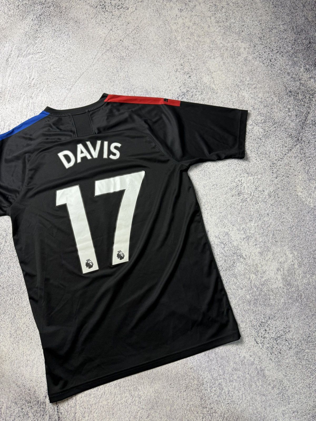 Puma Crystal Palace 2019 2020 Jersey Puma Player Davis #17 Size US M / EU 48-50 / 2 - 19 Thumbnail