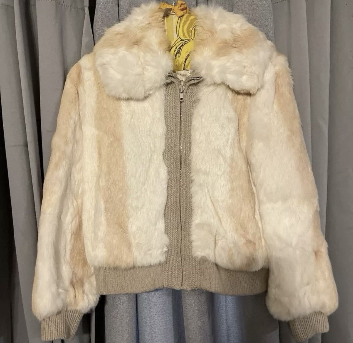 Vintage Vintage 70s rabbit fur bomber coat Size S / US 4 / IT 40 - 8 Thumbnail