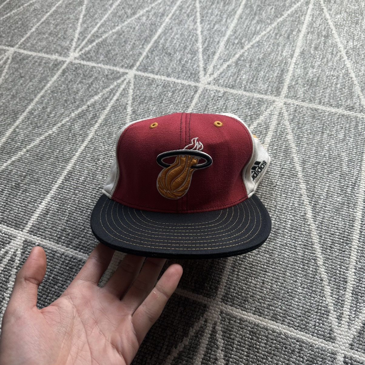 Adidas × NBA miami heat adidas snapback vintage Size ONE SIZE - 1 Thumbnail