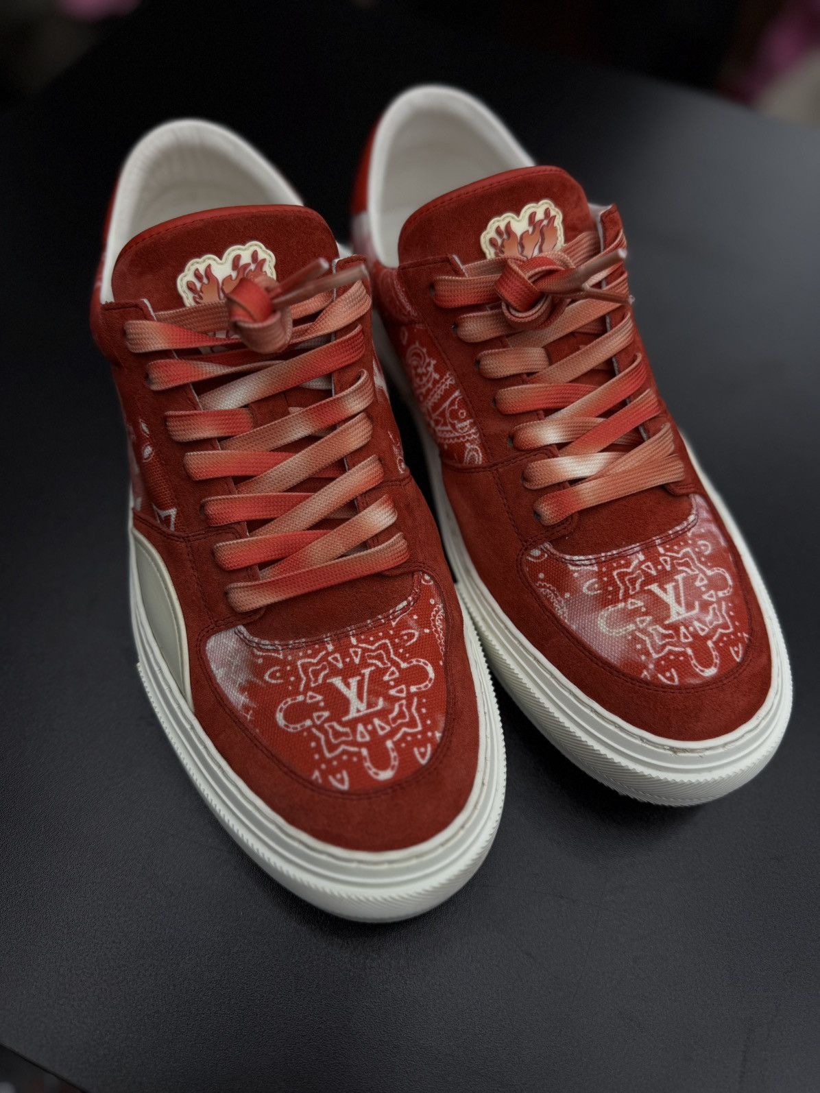 Louis Vuitton Louis Vuitton Red Bandanna Low Top Sneakers 8LV/9US Size US 9 / EU 42 - 4 Thumbnail