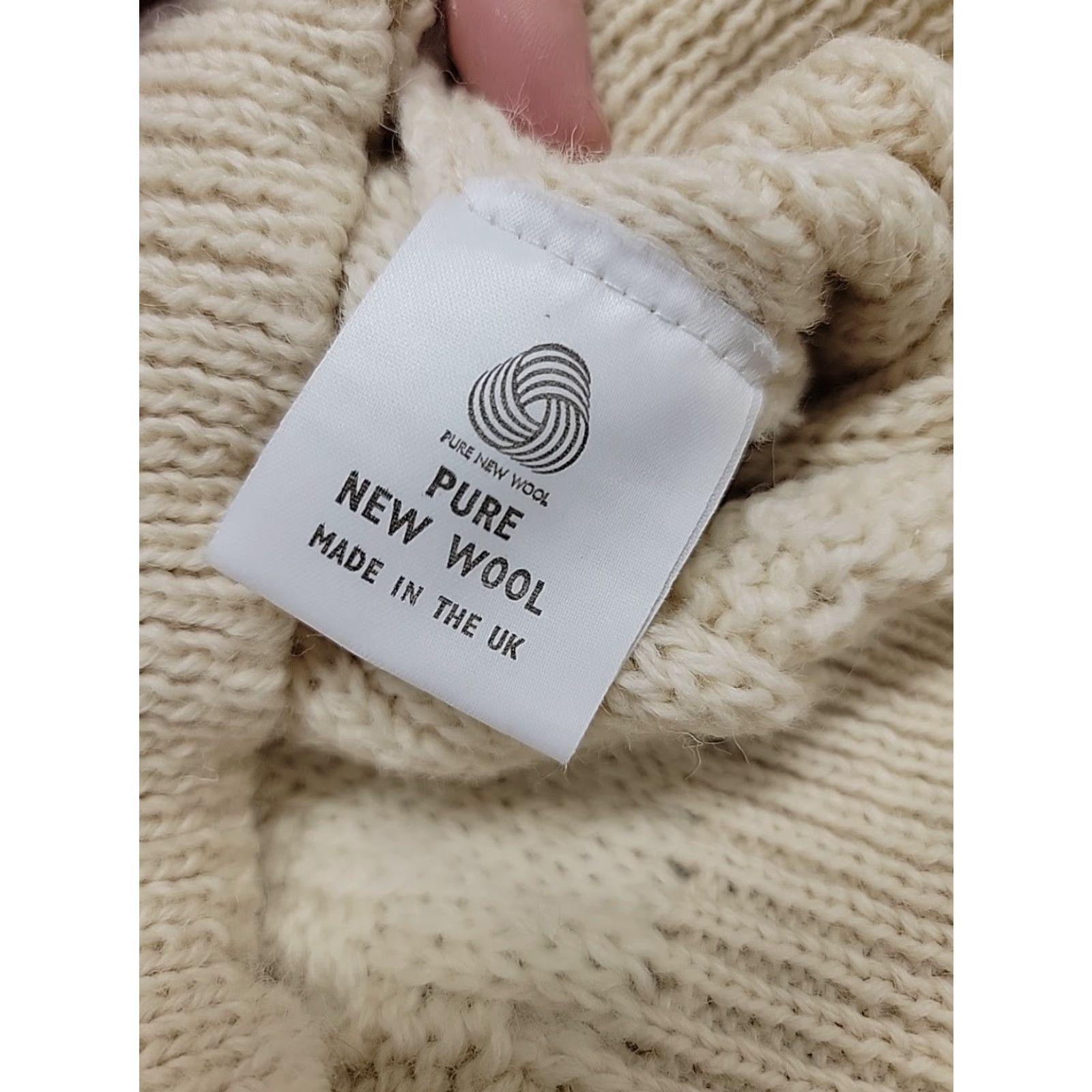 Barbour VINTAGE Barbour Sweater Mens Cable-Knit Wool Crew Neck Pullover Beige 46 Size US XXL / EU 58 / 5 - 7 Thumbnail