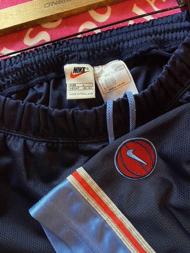 Nike 1996 Vintage Nike Basketball Mesh Shorts Size US 30 / EU 46 - 5 Thumbnail